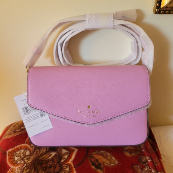 kate spade Handbags - Kate Spade Sadie saffiano leather envelope Crossbody bag.